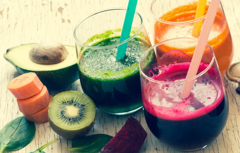 Jugos de vegetales para recuperarte después de los excesos