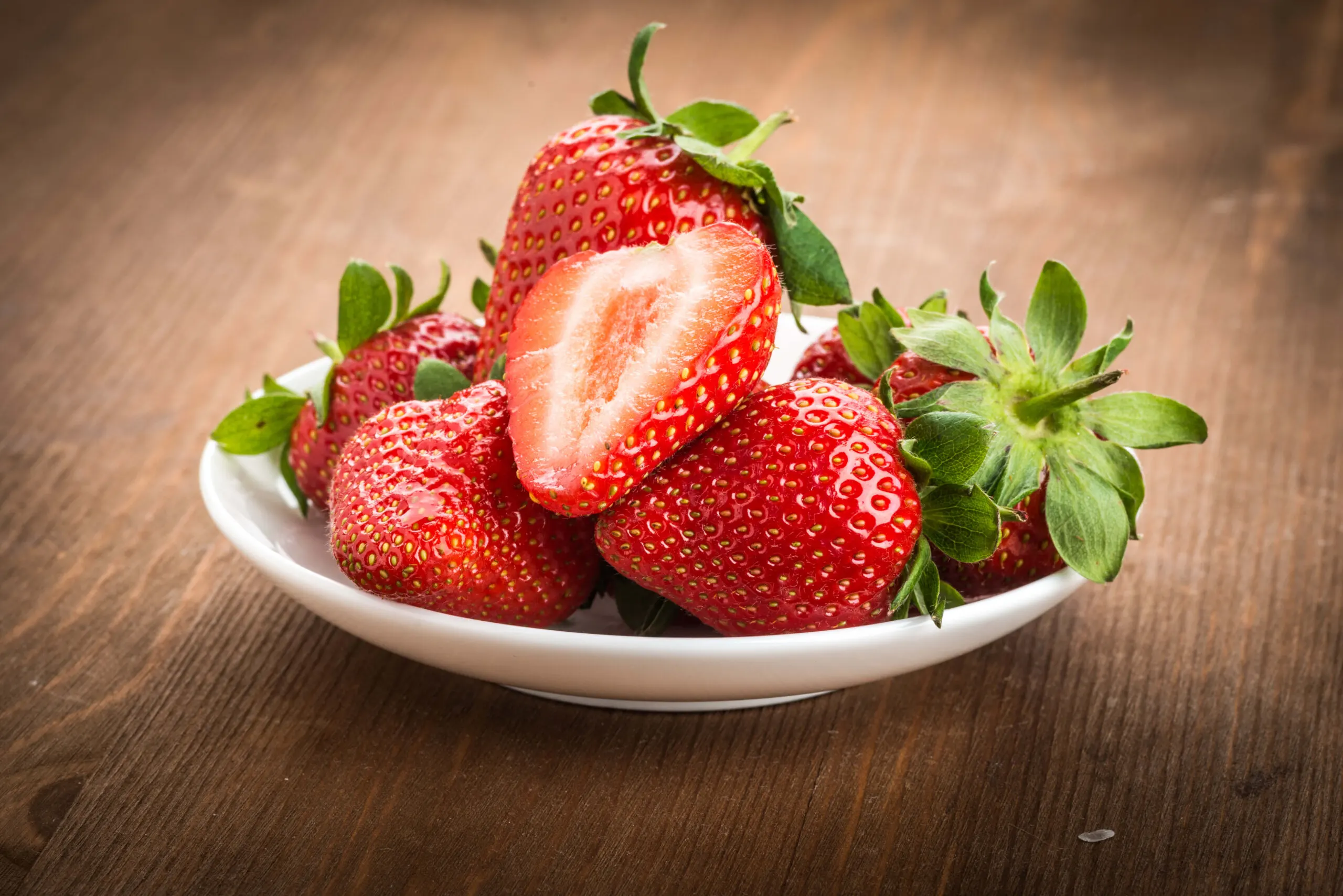 Las fresas son frutas deliciosas.