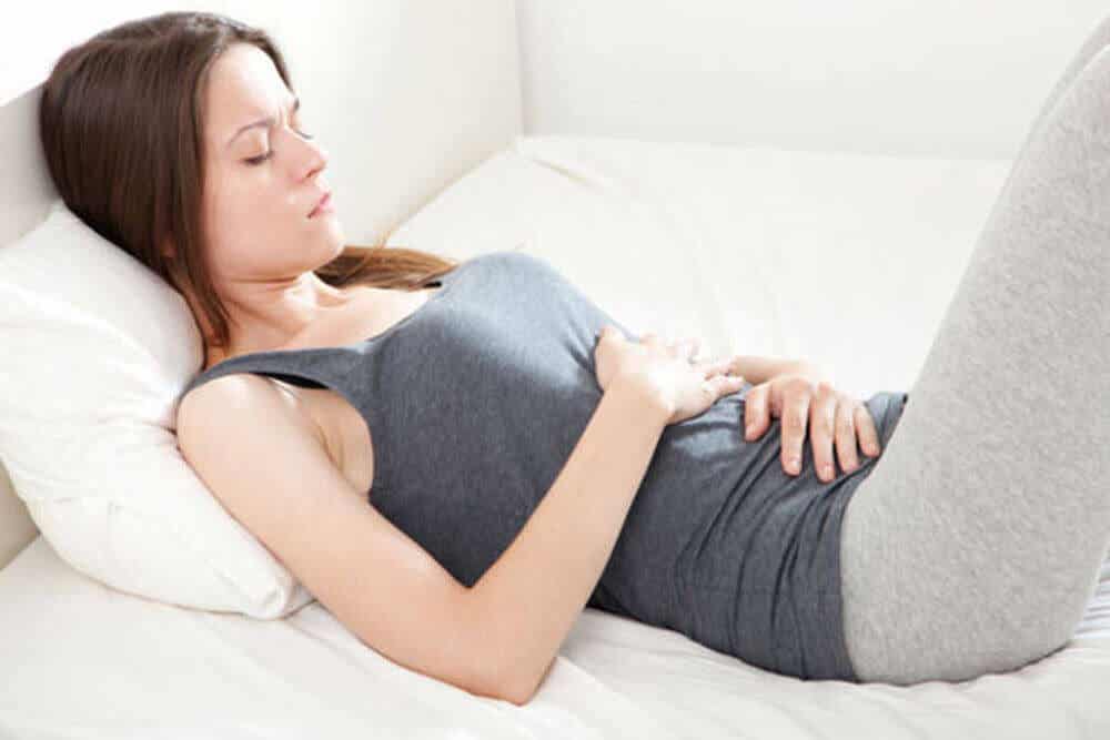 Femme atteinte de gastro-entérite.