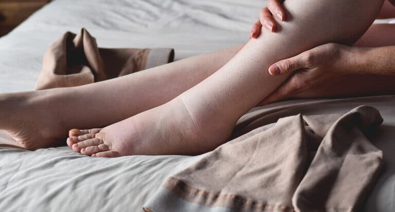 ¿Cómo saber si estás reteniendo líquidos en tu cuerpo?