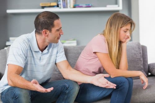 ¿Hablas de más sobre tu relación de pareja?