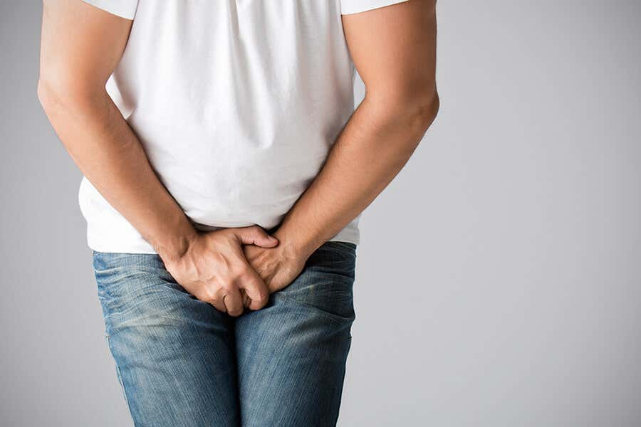 Urethritis - Mann mit Schmerzen im Unterleib