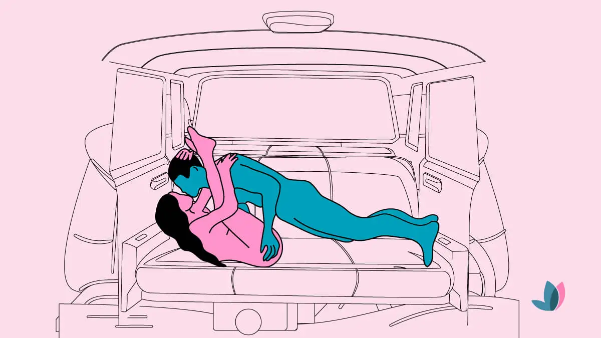 Postura la concha marina para hacer el amor en el coche