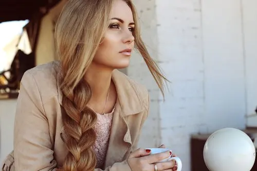 Usos de la vainilla para mejorar la piel y el cabello: dar brillo al cabello