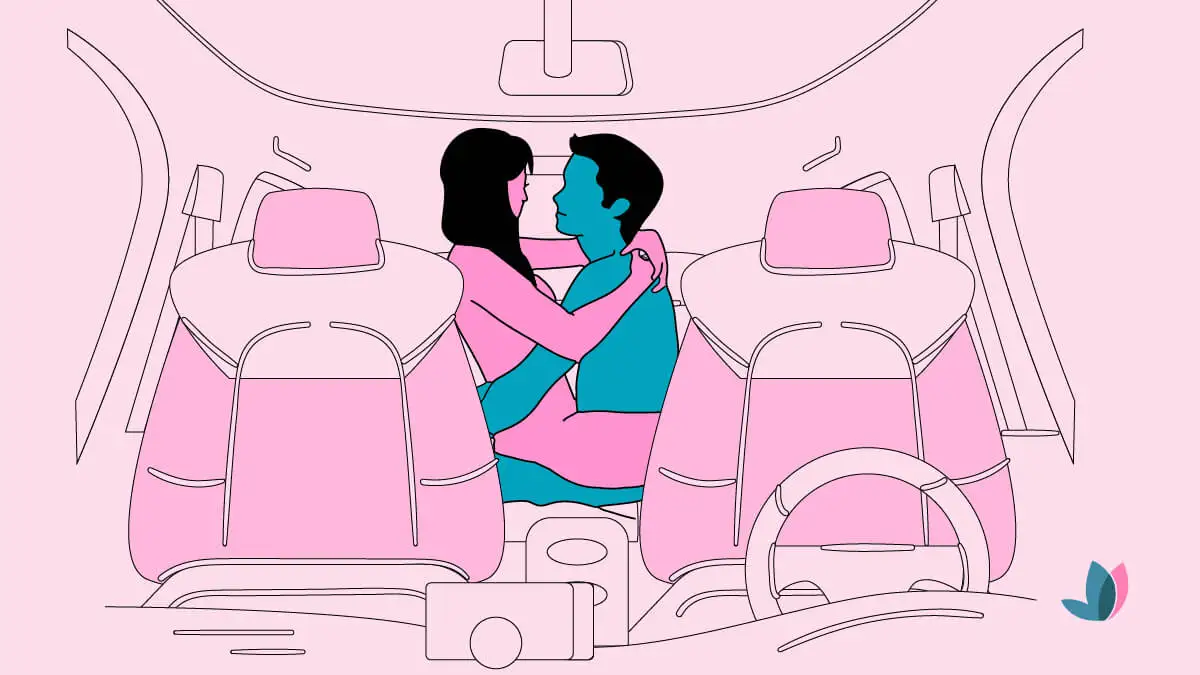 Postura Om para hacer el amor en el coche