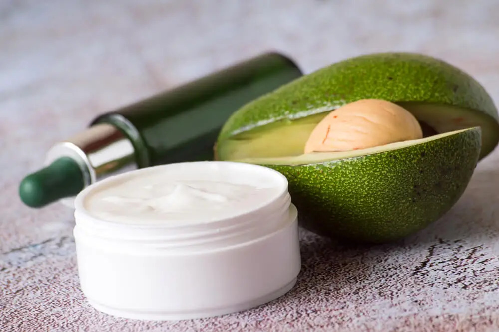 Crema de aguacate y huevo