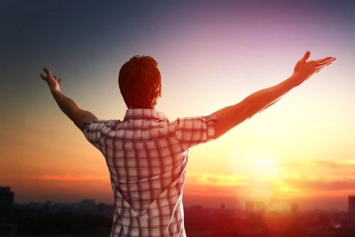 ¿Se puede potenciar una visión positiva de la vida?