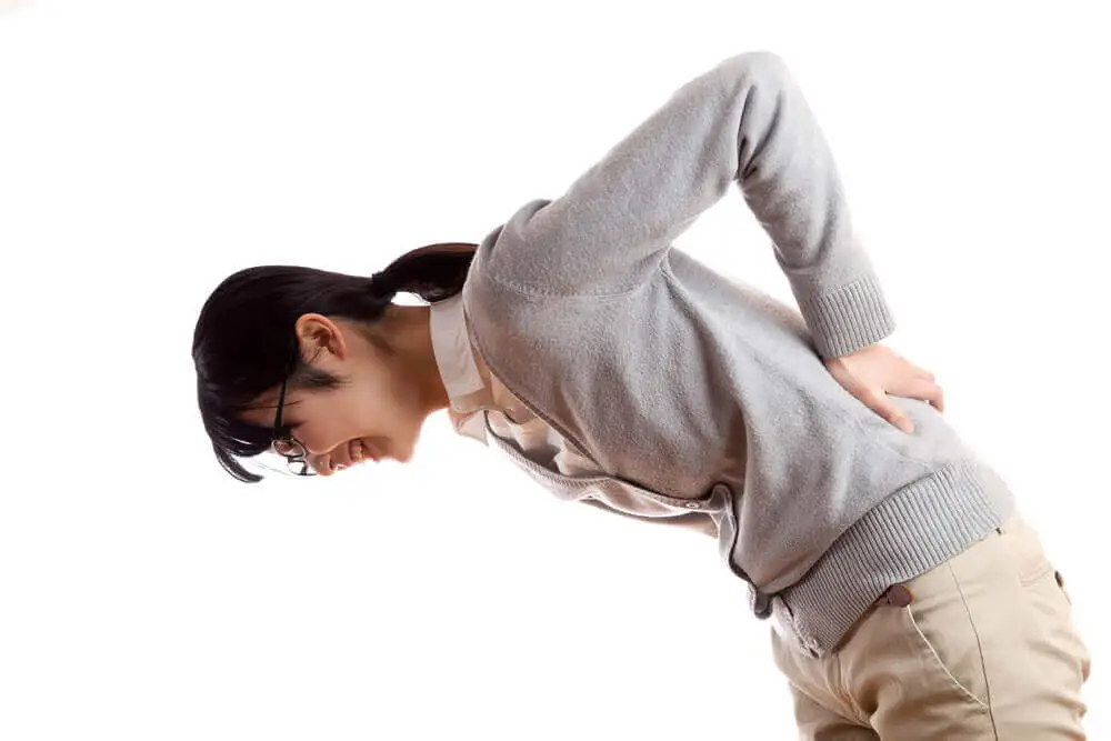 Diferencias entre lumbalgia y ciática.