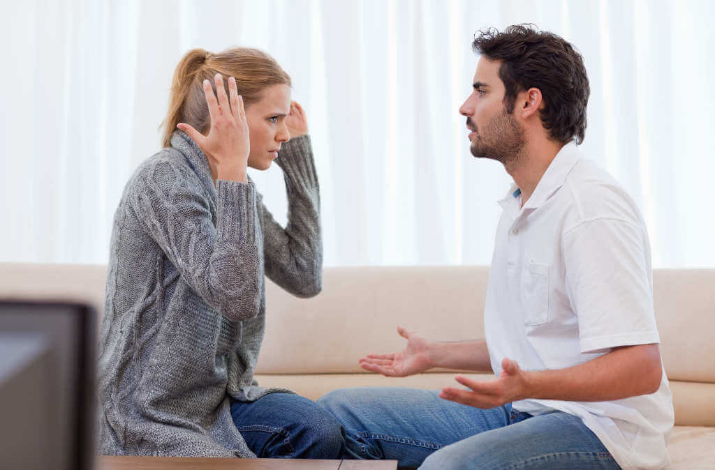 Lidiar con una relación destructiva incluye hablar directamente