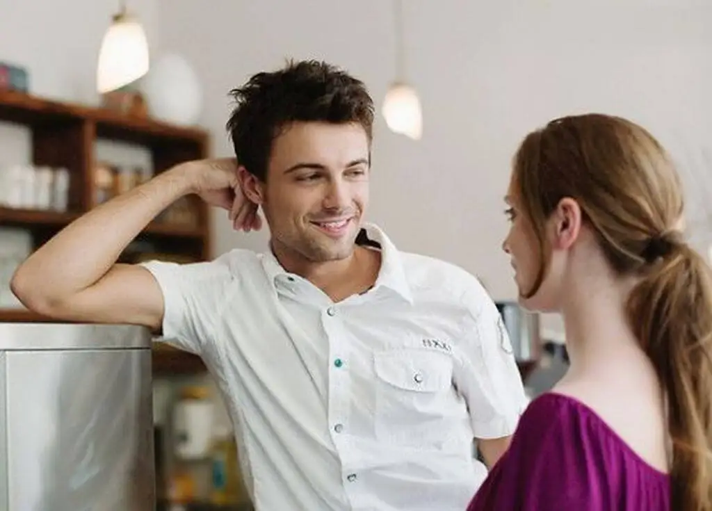 Langage corporel et coup de foudre.