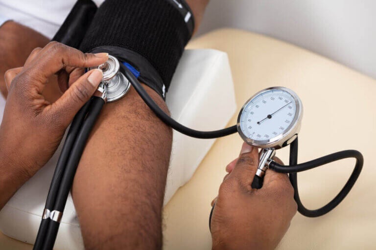 5 razones por las que puede subir la presión arterial