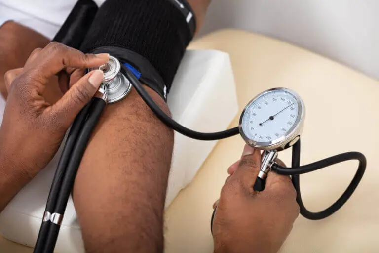 5 razones por las que puede subir la presión arterial