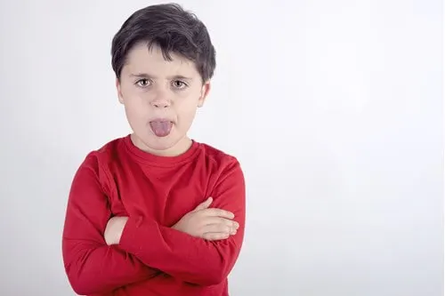 Qu'est-ce qui motive les enfants intimidateurs?