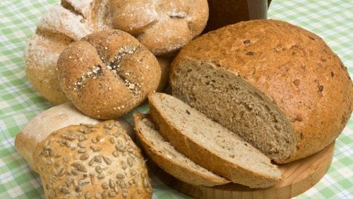 El pan de salvado contiene carbohidratos saludables