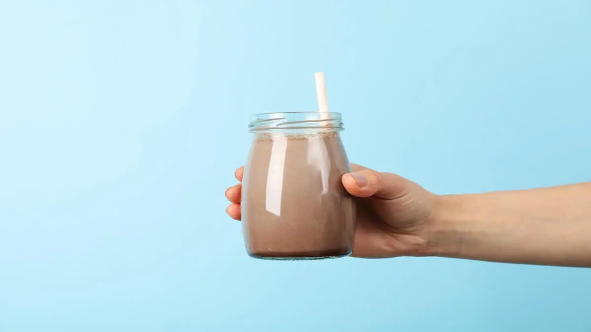 Batido de plátano y cacao.