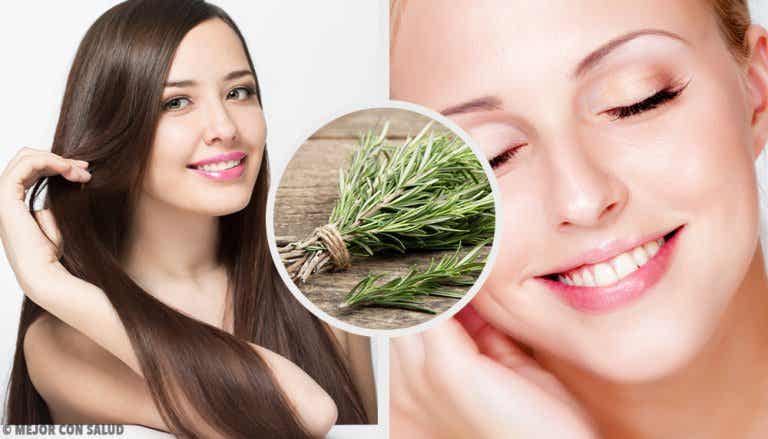 7 usos y beneficios del agua de romero para el cabello y la piel