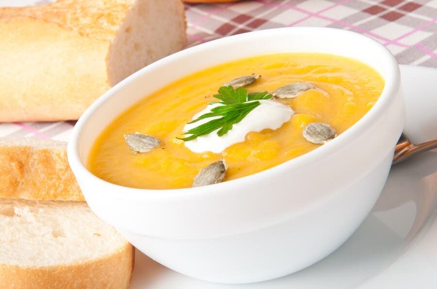 Crema de calabaza con nata líquida