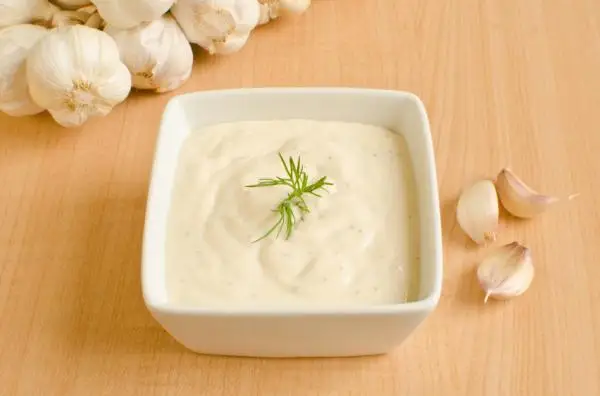 Receta casera de salsa de ajo