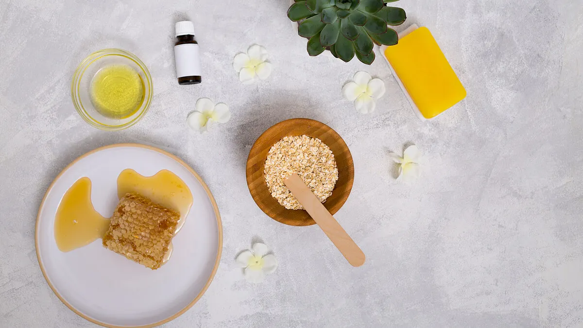 Exfoliación con avena y miel.