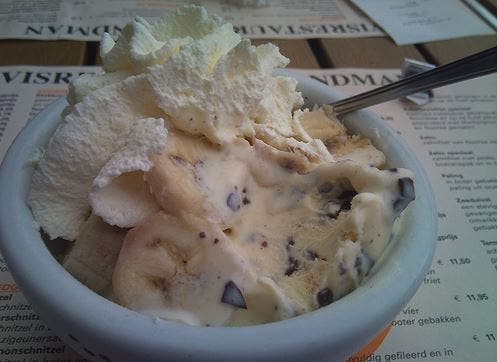 Helado casero de oreo.