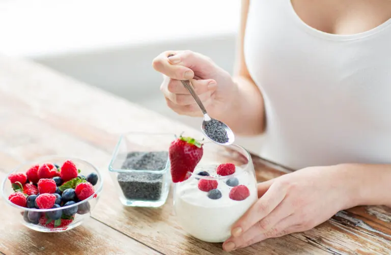 Yogur entero o bajo en grasa: ¿Cuál es la mejor opción en la dieta?