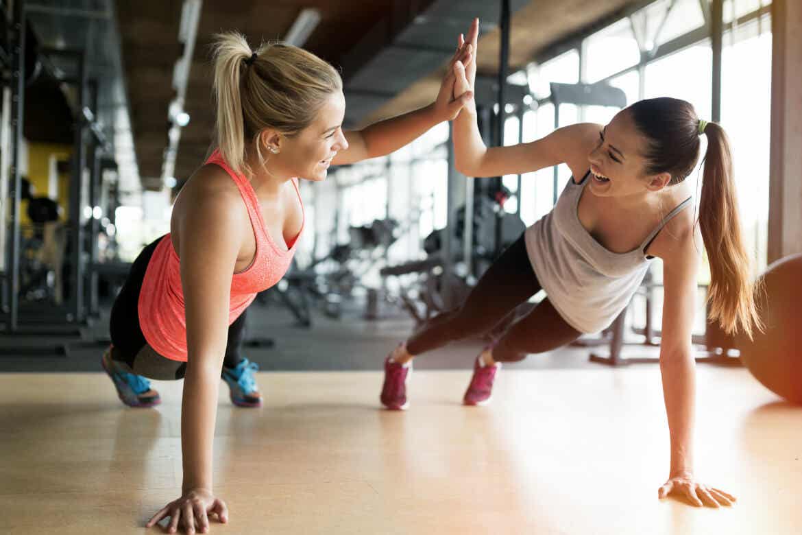 Alternar los músculos de trabajo te ayuda a rendir más en el gimnasio