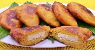 5 deliciosas maneras de rellenar plátanos maduros asados
