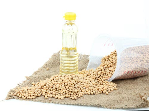 El aceite de soja es un aceite vegetal.