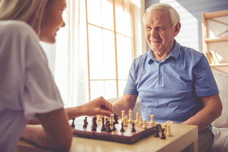 5 claves para ayudar a cuidar a un paciente con alzhéimer