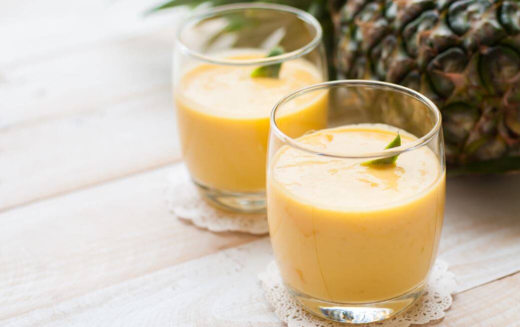 Batido de papaya y piña. batidos caseros para la retención de líquidos