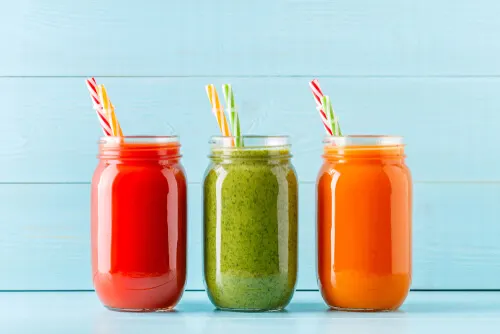 Los batidos caseros ayudan a tomar frutas y vegetales.