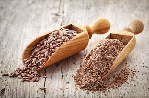 La ingesta de fibra, como en el caso de las semillas de lino, nos ayuda a controlar el exceso de apetito.