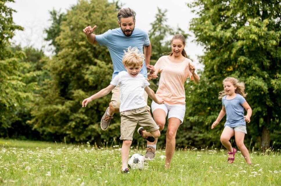 8 Actividades En El Jardín Para Pasar Tiempo En Familia — Mejor Con Salud 3890