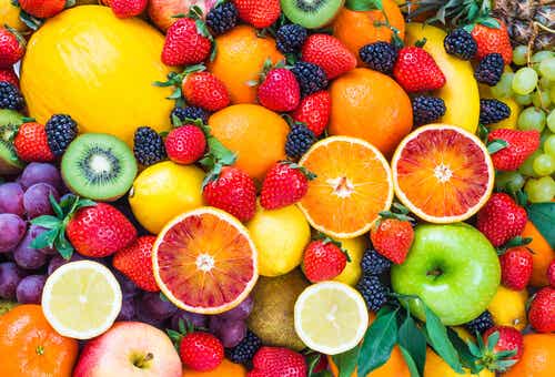 Conoce las frutas que te ayudarán a bajar de peso en menor tiempo