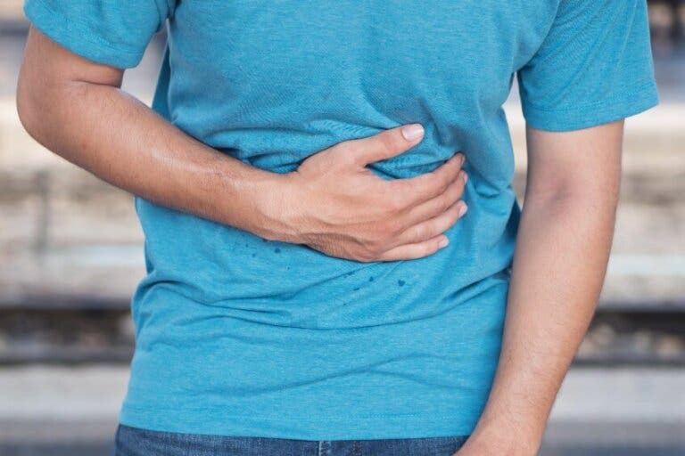 Lipoma abdominal: qué es, síntomas y tratamiento