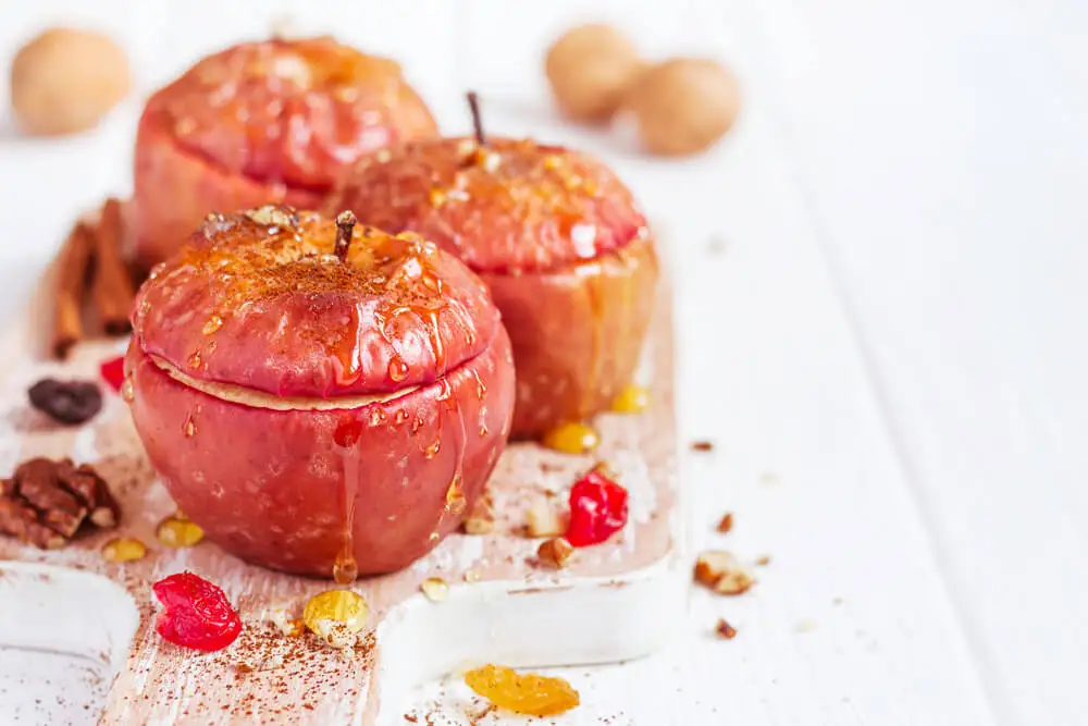 Manzanas asadas, postres para celíacos.