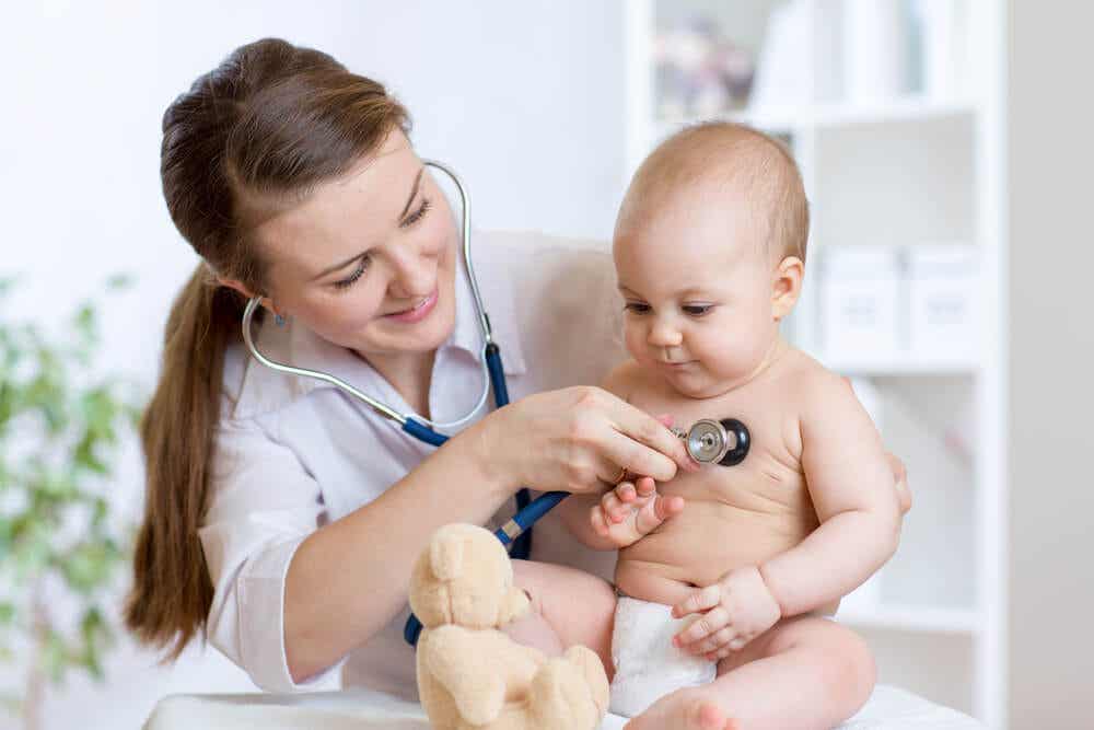 La necesidad de los controles médicos en tu bebé