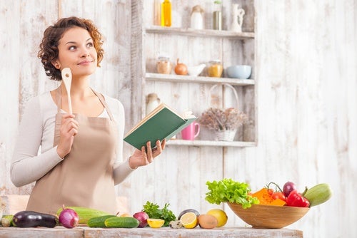 Planificar tu menú con antelación te ayudará a organizar tu dieta.