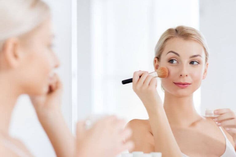¿Cómo preparar polvos faciales en casa?
