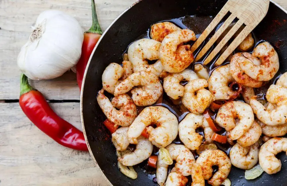 Receta de camarones picantes.