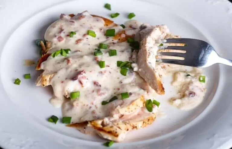 Deliciosa receta de pechuga de pollo en salsa de queso