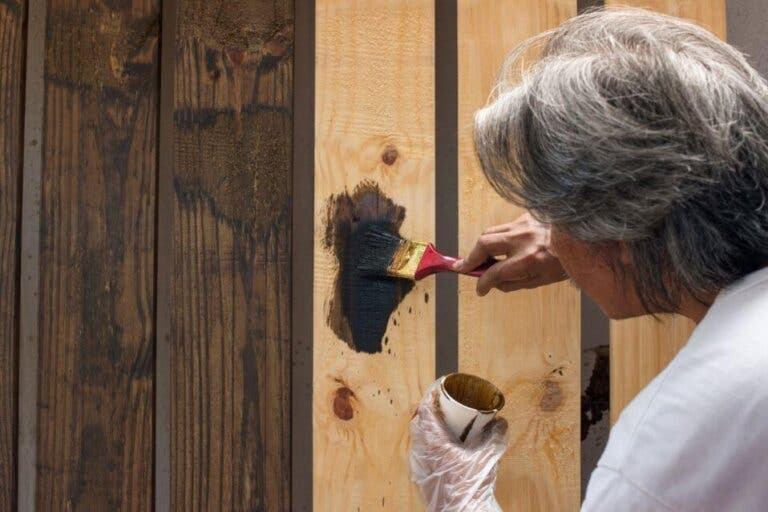 ¿Cómo resanar objetos de madera?