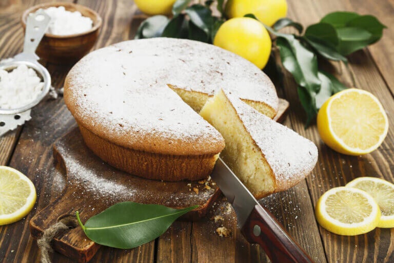 Aprende a preparar una deliciosa torta de limón con crema