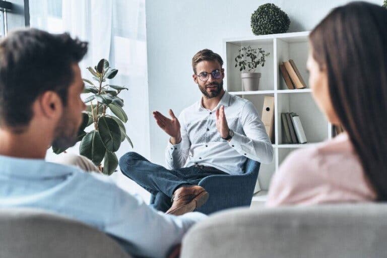 ¿Cuándo hay que visitar un psicólogo de parejas?