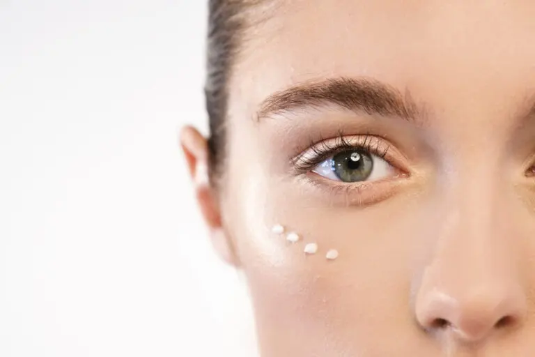 7 consejos para proteger el contorno de los ojos contra las arrugas
