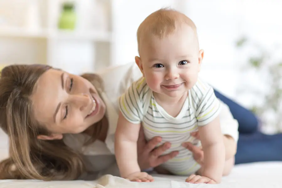 bebé sonriendo
