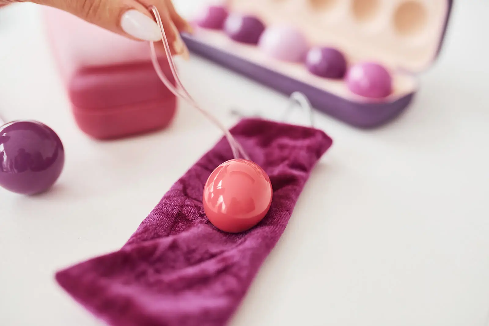 Caja con bolas de Kegel