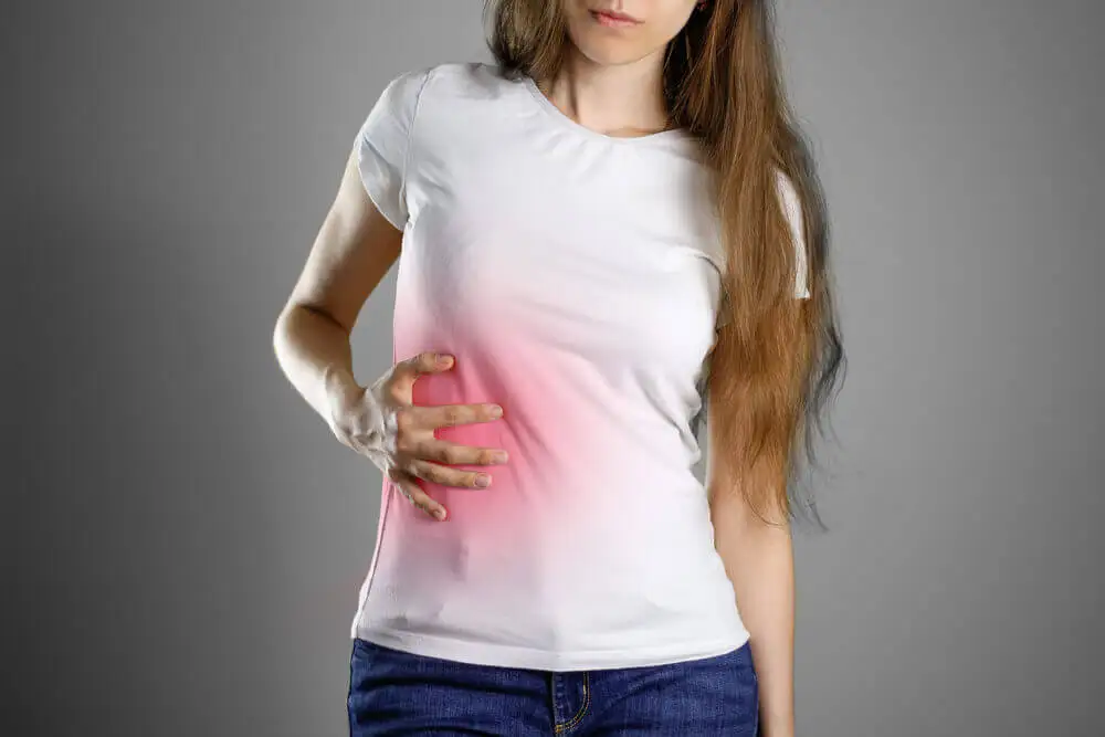 Las transaminasas altas pueden indicar un problema hepático.