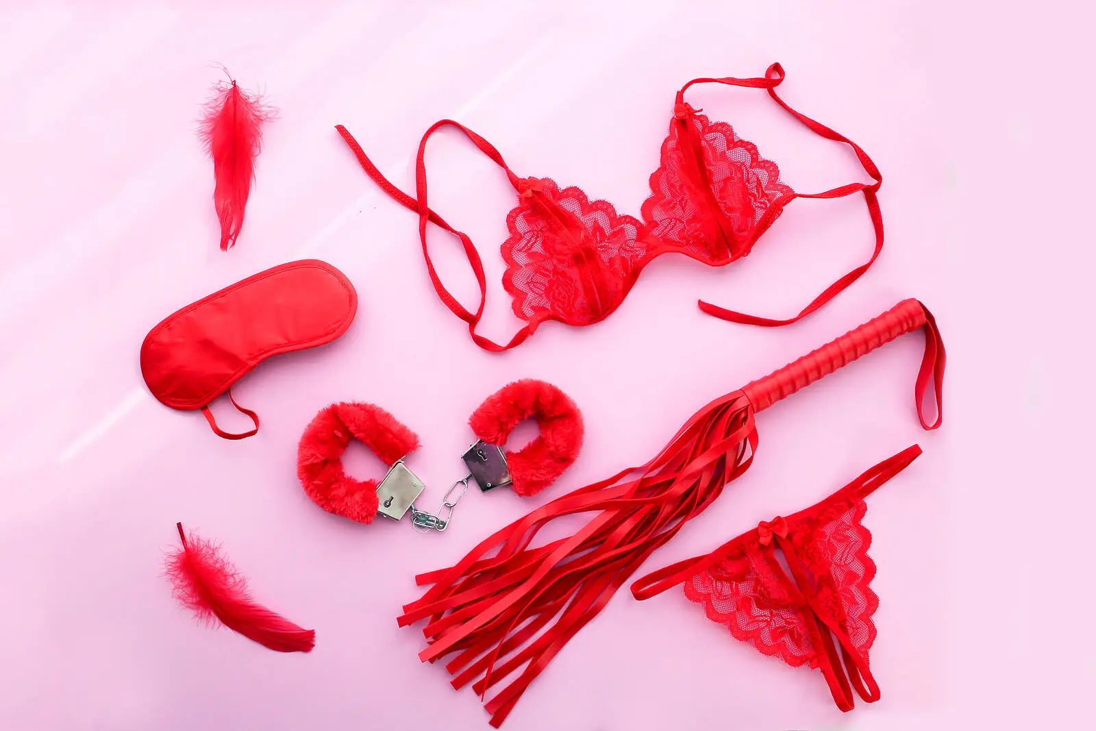 Elementos para fazer sexo pervertido.