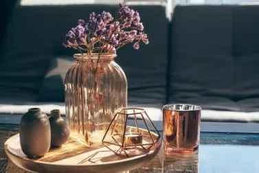 ¿Cómo hacer tus propios jarrones para decorar?